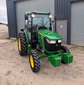 Mini Tractor John Deere 2025R de 30 HP, 2000 kg, Certificado de Origen con Informe e Inspección por Video - Product Image 2