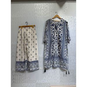 ชุดสูทผู้หญิงแบบ 2 ชิ้น รุ่น SL00248 - Product Image 1