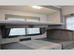 FOURNISSEUR DE CAMPER TRUCK 2026 North Wood Arc Tic Fox 990 - Product Image 3