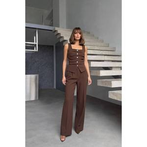 Conjunto de Dos Piezas Mybeefashion para Mujer: Chaleco con Detalle Frontal y Pantalones Anchos, Cómodo Conjunto de Mezcla de Algodón Marrón - Product Image 1