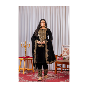 Conjunto de ropa de fiesta de diseñador, parte inferior superior de terciopelo viscosa pura pesada y Dupatta con bordado de secuencia de 5mm y mangas elegantes - Product Image 1