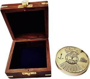 Adiba Home Decor fait à la main en laiton calendrier presse-papiers 100 ans nautique métal coulée boîte en bois pour table à usage décoratif - Product Image 4