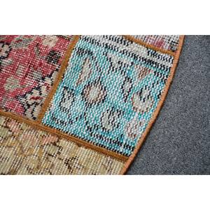 Alfombra Redonda Vintage de 4.6x4.6 pies, Alfombra Turca de Lana con Diseño Floral Rojo - Product Image 5