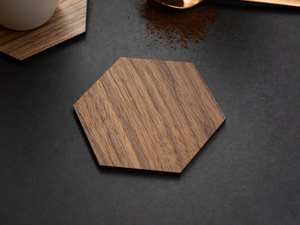 Ensemble de sous-verres hexagonaux classiques fabriqués à la main de qualité supérieure en bois de manguier noyer avec accent en résine Logo personnalisable pour une décoration de table élégante - Product Image 2