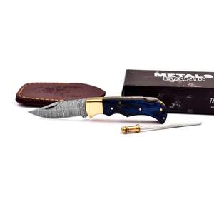 Couteau pliant en acier Damas personnalisé, OEM pris en charge, couteau de poche tactique de camping, couteau de chasse en gros, EDC, manche en bois - Product Image 3