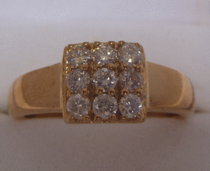 Bague en or jaune et diamants - Bijou élégant et luxueux - Product Image 1