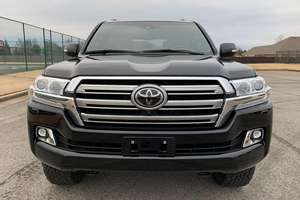 Cruiser 2021, moteur V8 5,7 L, transmission intégrale, différentiel central verrouillable - Product Image 6