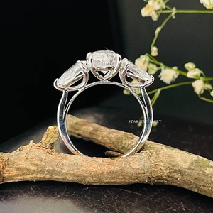 Anillo de compromiso de solitario de diamante certificado CVD IGI de 2 quilates de oro macizo de 14 quilates, anillo de solitario de diamante cultivado en laboratorio de corte Marquesa de 2 quilates - Product Image 2