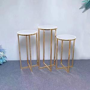 ที่วางเค้กทำจากไม้และเรซิ่นที่ตกแต่งอย่างหรูหราแท่นวางขนมหวานสำหรับงานเลี้ยงวันเกิดงานแต่งงานและห้องครัวในบ้านแบบทันสมัยใช้จากอินเดีย - Product Image 5