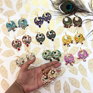 ต่างหูห้อย meenakari พร้อมลูกปัดสำหรับผู้หญิงต่างหู jhumka แบบดั้งเดิม meenakari ต่างหูผู้หญิงสวยงานแต่งงานและเป็นของขวัญ - Product Image 5