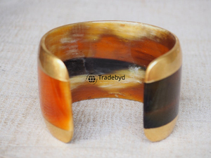 กำไลข้อมือเขาสัตว์ธรรมชาติคุณภาพพรีเมียม งานฝีมือ งานศิลปะ เครื่องประดับแฟชั่นสำหรับทุกเพศ จำหน่ายจำนวนมากโดย Tradebyd - Product Image 2