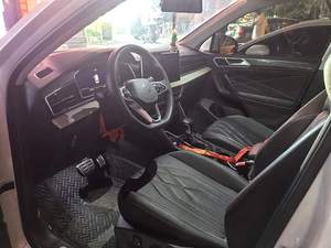 Voiture d'occasion blanche à transmission intégrale automatique 2.0T, capacité du véhicule Volkswagen SUV 2023 Tiguan L R-Line 2.0TSI 330TSI 5 places - Product Image 6