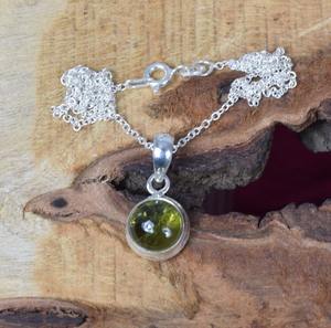 Pendentif en argent sterling cadeau de mariage parfait 925 bijoux estampillés à la main péridot couleur verte pendentif pierre précieuse 925 pour l'amour - Product Image 3