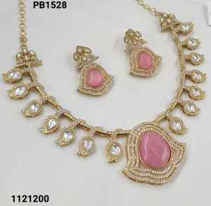 Conjunto de collar de perlas de Gargantilla Kundan y piedra dorada de Kundan tradicional de lujo indio con conjunto de pendientes a juego y conjunto de joyería para niña - Product Image 1