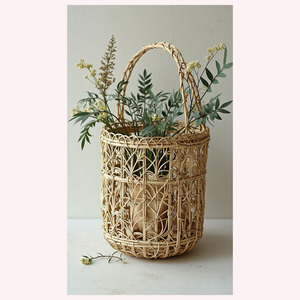 Jarrón Boho Bloom Zen tejido a mano para algas marinas y flores de ratán para un estilo rústico y orgánico elevado para el hogar - Product Image 3