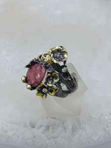 แหวนพลอยรูปแมงป่อง |   งานแฮนด์เมด เงินแท้ 925 ชุบโรเดียมสีดำ และชุบทอง 10K ประดับทับทิม สไตล์ดั้งเดิม สำหรับทุกเพศ ผลิตที่อิสตันบูล - Product Image 3