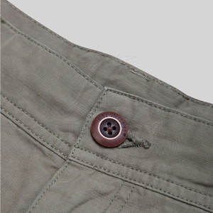 Short de gymnastique de style street pour hommes, short de sport décontracté avec logo personnalisé imprimé, short cargo en polyester vierge à motif uni - Product Image 6