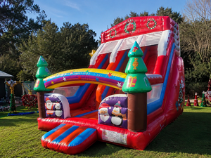 Aire de jeux gonflable professionnelle 7x4x6m – Toboggan gonflable en PVC – Utilisation professionnelle en extérieur/intérieur – Conforme aux normes européennes - Product Image 1