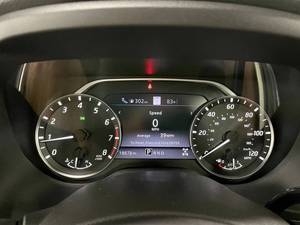 รถ SUV ไฮบริดไฟฟ้ามือสอง ปี 2020 ระบบขับเคลื่อนสี่ล้อ (AWD) ภายในหุ้มหนังสีเข้ม พวงมาลัยซ้าย หลังคาซันรูฟแบบพาโนรามา ล้อแม็ก R16 เกียร์อัตโนมัติ - Product Image 5