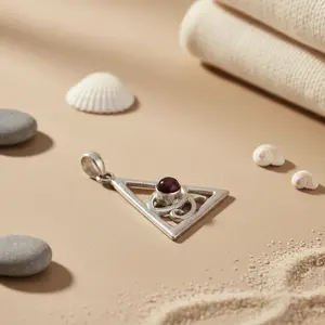 Collar con Colgante Triangular de Plata 925 con Piedra Preciosa, Joyería de Moda Única para Regalo - Product Image 2