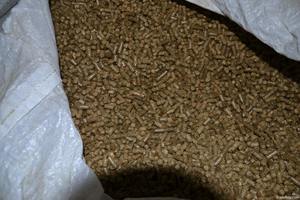 Granulés de bois produit de haute qualité à bas prix avec du riz compétitif à vendre de l'UE prêt pour la livraison dans le monde entier - Product Image 3