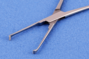 Pinza Intestinal y de Tejidos Allis de 12 cm, Más Vendida, Fabricada en Pakistán con Acero Inoxidable Alemán - Product Image 4