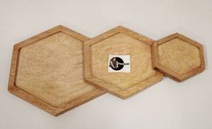 Bandeja de madera en forma cuadrada Diseño liso personalizado para cocina Hogar Restaurante Placa de madera cuadrada al precio más bajo Tradnary Pvt Ltd - Product Image 6