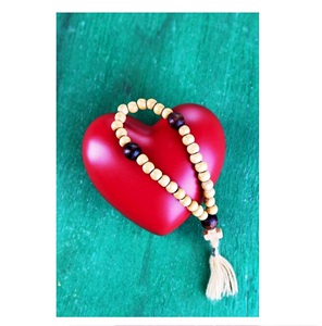 Haoser 150 pièces perles en bois naturel uni couleur blanche perles en bois colorées personnalisées en forme et taille livraison rapide depuis l'Inde - Product Image 6