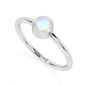 Anillo minimalista de diseñador de Plata de Ley 925, ajuste de bisel de piedra lunar arcoíris Natural, joyería fina hecha a mano para mujer apilable - Product Image 1