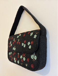 Sac de soirée perlé fait main à motif floral, noir, avec rabat et bandoulière – Accessoire de fête élégant - Product Image 4
