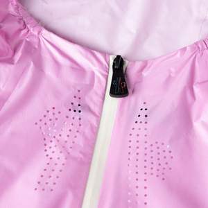 Veste coupe-vent de course de rue vintage personnalisée grande taille pour hommes en matériau imperméable veste universitaire Colorblock vente en gros OEM - Product Image 4