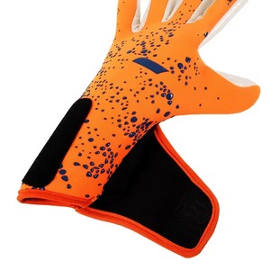 2024 การออกแบบขายส่งโลโก้ที่กําหนดเองถุงมือผู้รักษาประตูถุงมือผู้รักษาประตูฟุตบอลมืออาชีพระบายอากาศถุงมือฟุตบอลคุณภาพสูง - Product Image 2