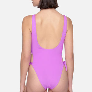 Maillot de bain de sport pour femmes - Conception personnalisée en spandex/polyester, séchage rapide et respirant - Product Image 6
