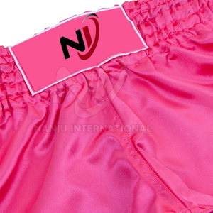 Pantalones cortos de Muay Thai para hombre con contraste de Color hechos en Pakistán, pantalones cortos de Muay Thai cómodos de alta calidad para hombre - Product Image 4
