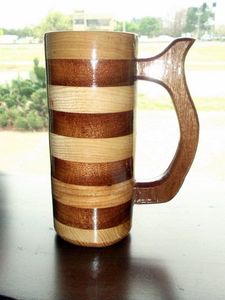 Taza clásica de cerveza hecha a mano con acabado nórdico con mango multielegante, taza tradicional para Navidad - Product Image 4