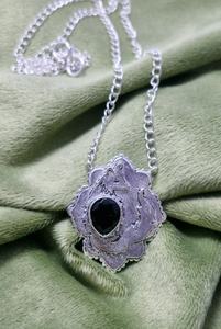 Nouveau collier pendentif loup en argent sterling 925 avec onyx noir, design premium, bijou totem spirituel, cadeau pour fête - Product Image 4