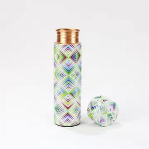 Etiqueta engomada del estilo del forro Botella de agua de cobre puro impresa disponible con tamaños personalizados Botella de beneficios para la salud disponible para la venta - Product Image 6