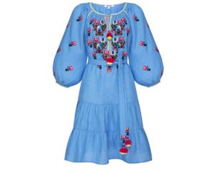Robe courte à manches longues avec broderie florale, pour occasions, robe de créateur à la mode - Product Image 3