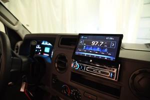 Camping-cars de luxe blancs HOMTORHOMES 2022 Coachmens1 CROSS TRAIL 23XG d'occasion, camping familial, maison mobile, roues, norme d'émission Euro 5, 4-6 places - Product Image 3