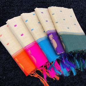 ชุดส่าหรีผ้าไหมสีเขียวสไตล์อินเดีย สำหรับคนรักแฟชั่น ดีไซน์เนอร์ ล่าสุด แบบดั้งเดิม หรูหรา พร้อมเสื้อคลุมแฟนซี สำหรับงานปาร์ตี้ เทศกาล และงานแต่งงาน - Product Image 3