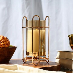 Bougeoirs en métal faits à la main en métal artisanal avec des motifs floraux complexes idéaux pour les fêtes de jardin ou les rassemblements en plein air - Product Image 2