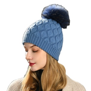 2024 moelleux grande vraie fourrure Pom Pom boule bonnet Double couche luxe femmes hiver Ski Performance éponge gros tricoté chapeau - Product Image 2