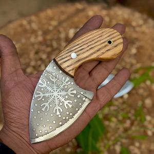 Cuchillo de Hoja Fija Estilo Vikingo Tradicional, Forjado a Mano, Hoja Grabada Estilo Vikingo, Cuchillo de Bolsillo EDC, Elegante Cuchillo de Camping - Product Image 1