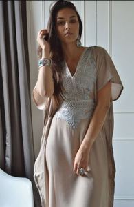 Nuevo estilo de mujer yugo bordado Color sólido manga corta Casual hasta el suelo cintura Natural tejido ecológico Kaftan vestidos - Product Image 3