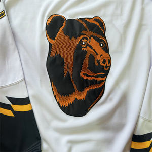 Uniforme de hockey sobre hielo unisex con gráficos de equipo personalizados, tela de alto rendimiento ideal para actividades deportivas en climas fríos - Product Image 4