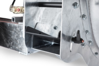 Pulvérisateur à chenilles de haute qualité de fabrication italienne, 2000 L, atomiseur XENON pour la pulvérisation de produits chimiques sur les vergers, les vignobles, les arbres