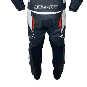 Traje de carreras de motos con logotipo personalizado de alta calidad Chaqueta de cuero de una pieza cómoda y transpirable Diseño a prueba de viento - Product Image 4