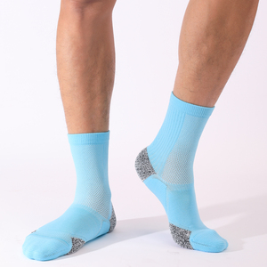 Calcetines personalizados de alta calidad de acero inoxidable Chainmail zapatos de malla de seguridad para hombres zapatos de acero Toe Guard Anti-Cut Chain Mail Calcetines - Product Image 1