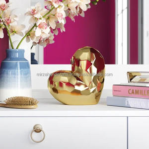 โต๊ะโลหะรูปปั้นหัวใจสีทองสำหรับตกแต่งห้องนั่งเล่นห้องนอนและตกแต่งบ้านมาตรฐาน - Product Image 3