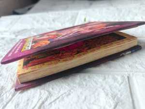 Libro de bolsillo Hanuman Chalisa bilingüe Hindi e inglés libro de oración devocional con cubierta protectora para viajes y regalos - Product Image 2